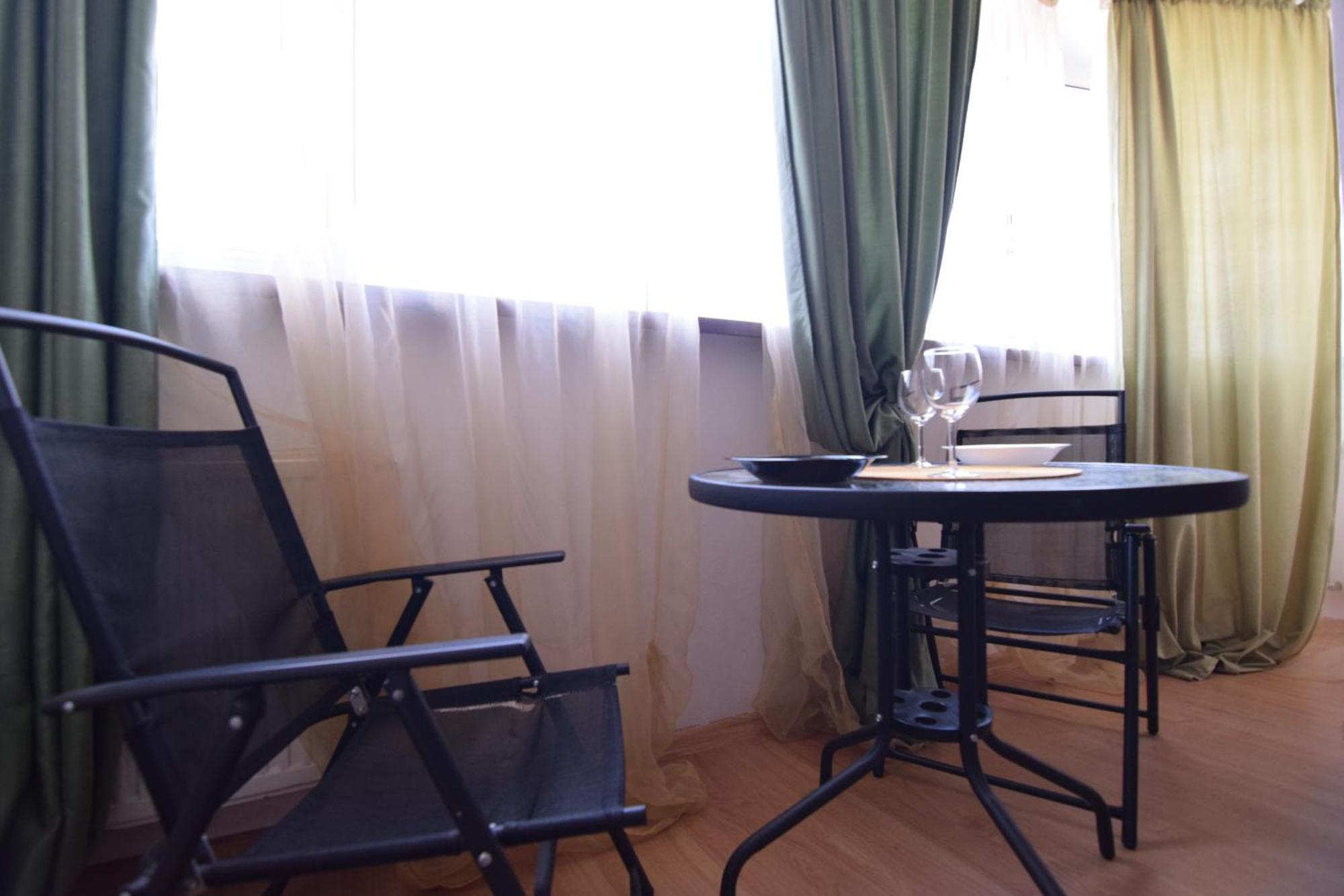 Studio In The Center Of Bucureşti Ngoại thất bức ảnh